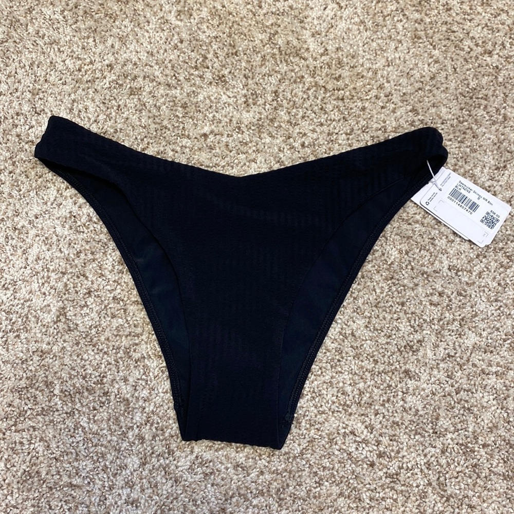 Lululemon size small seersucker bikini bottoms